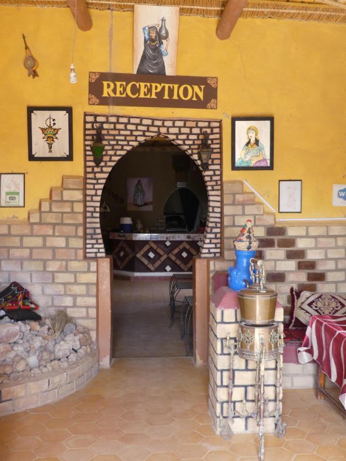 Les Pyramides Hotel Merzouga Exteriör bild